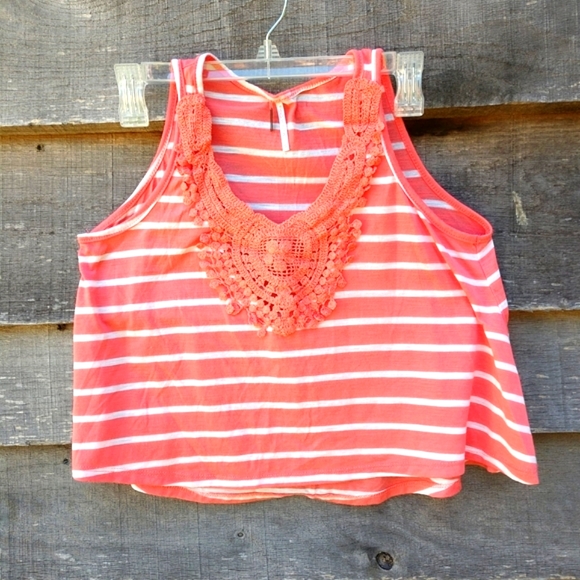 Poof! Tops - 🎯🎯Crop Tank Top Small by Poof